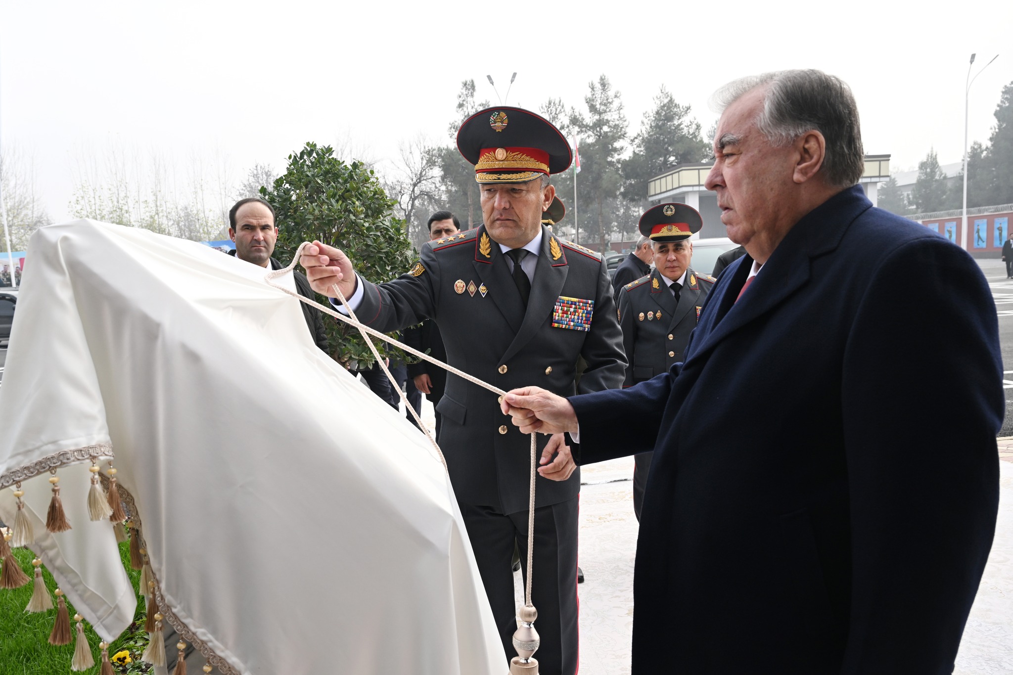 Ба истифода додани бинои маъмурӣ ва хобгоҳ дар қисми ҳарбии рақами 3503-и қӯшунҳои дохилии Вазорати корҳои дохилии Ҷумҳурии Тоҷикистон дар шаҳри Бохтар